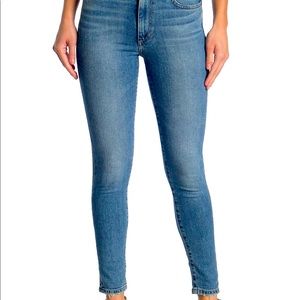 Joe's Jeans
High Rise the Skinny fit Ankle Jeans